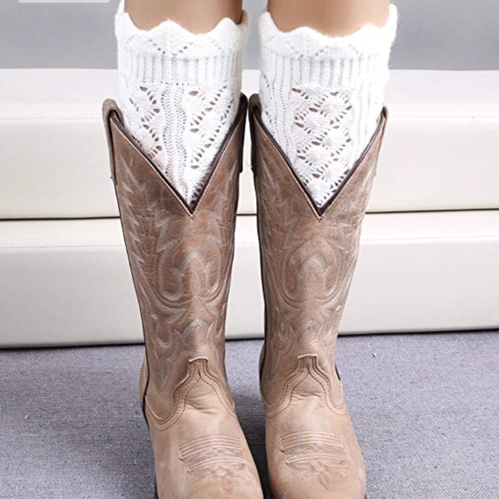 FAYBOX short ivory leg warmer boot cuff